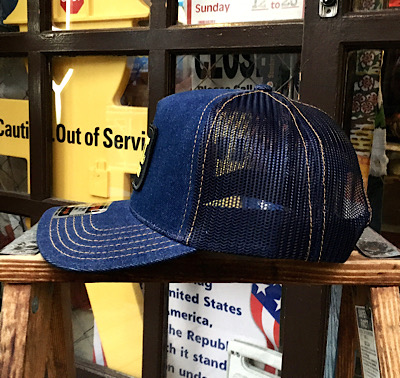 ワッペン付きデニムキャップ