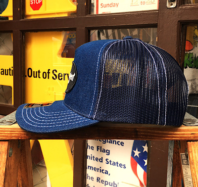 ワッペン付きデニムキャップ