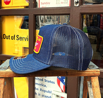 ワッペン付きデニムキャップ