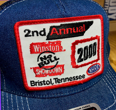 ワッペン付きデニムキャップ